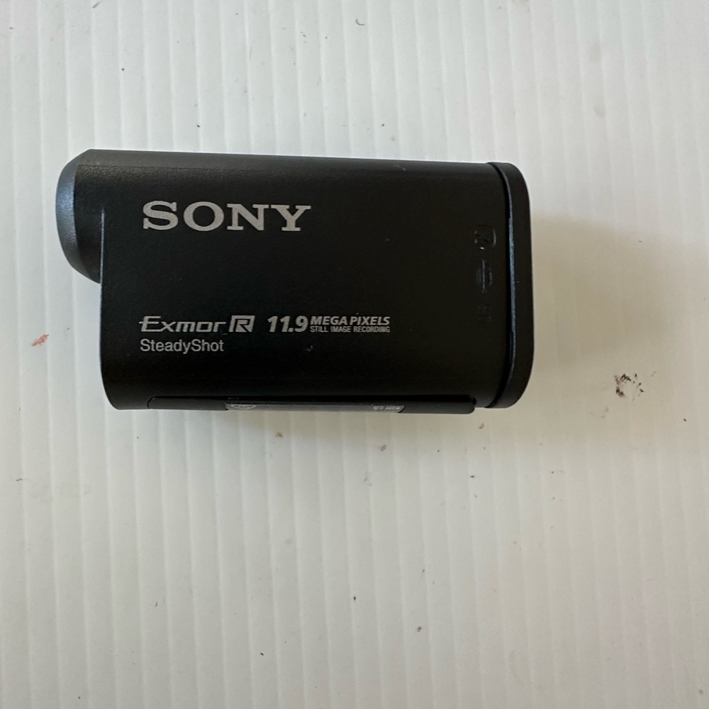 Sony HD Action Cam HDR-AS10 Like New with Many Accessories